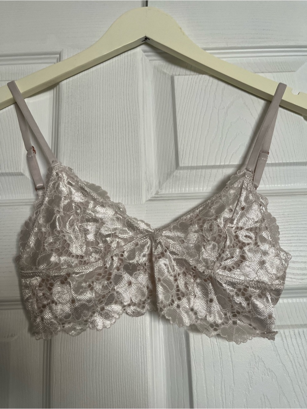 Amazon Floral Lace Bralette in Light Blush